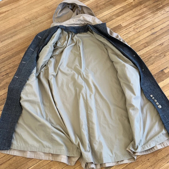 Vintage Beige Hooded Trench Coat | Medium - Picture 5 of 8